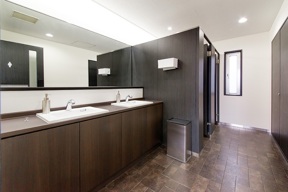 リビングサーラ | 「トイレを見ればその会社がわかる」は本当か? 〜トイレリニューアルが大切な理由〜